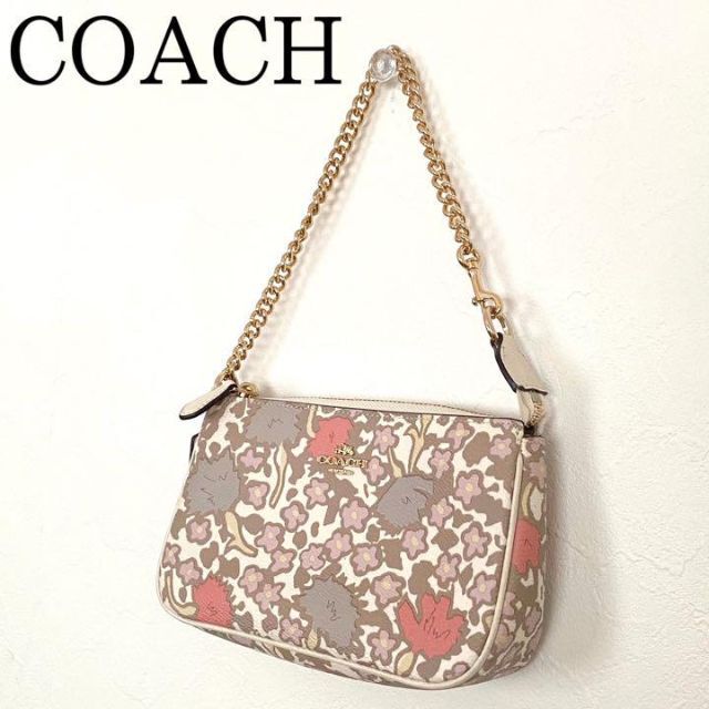 COACH ゴールド シグネチャー柄 リストレット チェーン ポーチ バッグ