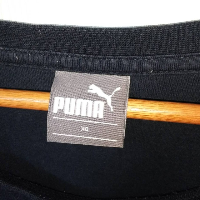 PUMA(プーマ)のPUMA　メンズ　長袖　Tシャツ　黒　ワンポイント刺繍　ロゴ メンズのトップス(Tシャツ/カットソー(七分/長袖))の商品写真