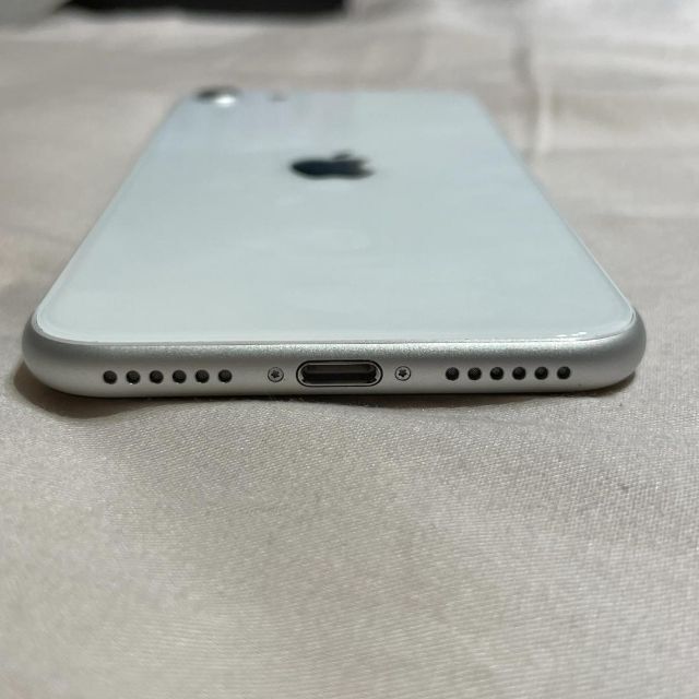 iPhone SE 2 64GB SIMフリー100% ホワイト 白 シルバー 5