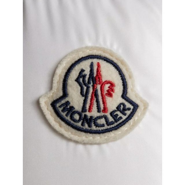 本日限定 MONCLER LAICHE フード付き パファー ジャケット