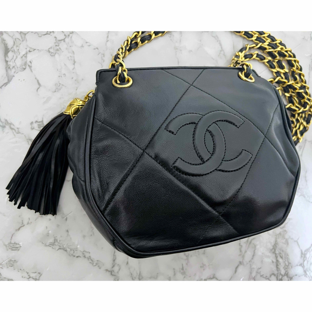 CHANEL(シャネル)の専用 極美品！ヴィンテージ シャネル デカココ フリンジ ダブルチェーンバッグ　 レディースのバッグ(ショルダーバッグ)の商品写真