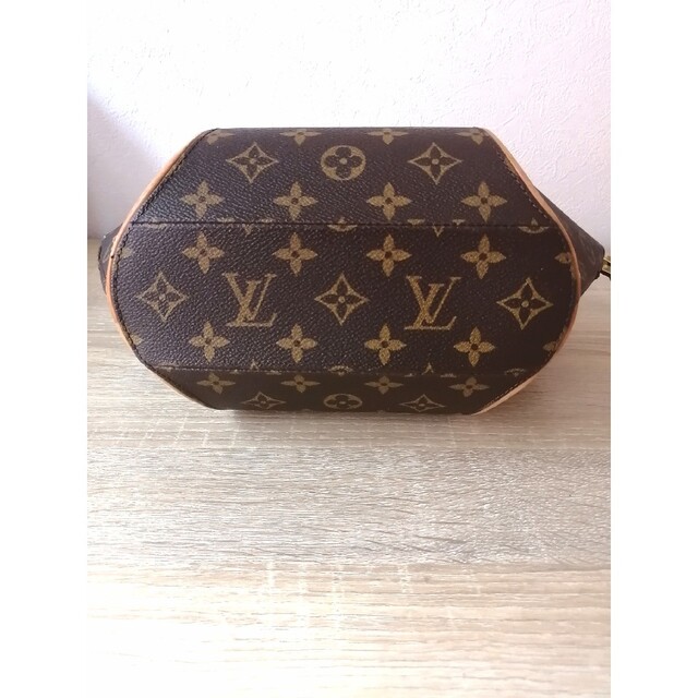 LOUIS VUITTON(ルイヴィトン)のルイヴィトン　LOUIS VUITTON　モノグラム　エリプスPM レディースのバッグ(ショルダーバッグ)の商品写真