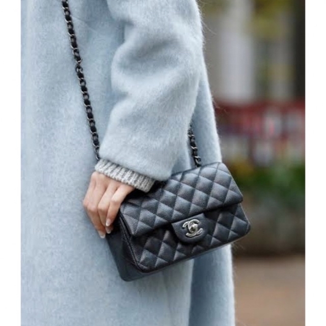 CHANEL(シャネル)の奇跡♥CHANEL  ミニフラップ  バック   マトラッセ レディースのバッグ(ショルダーバッグ)の商品写真