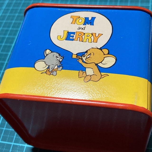 TOM and JERRY トムとジェリー 貯金箱 エンタメ/ホビーのおもちゃ/ぬいぐるみ(キャラクターグッズ)の商品写真