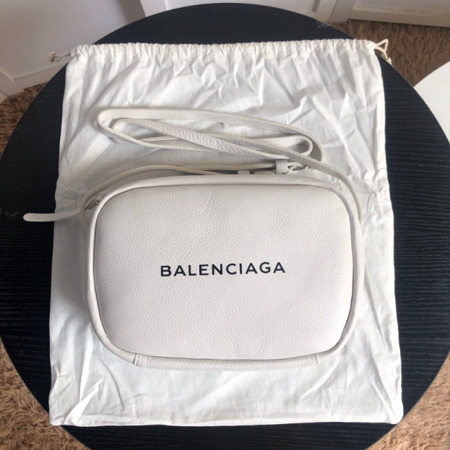 Balenciaga - 新品同様　BALENCIAGA ショルダーバッグ