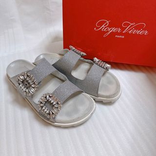 ロジェヴィヴィエ(ROGER VIVIER)のROGER VIVIER ロジェヴィヴィエ　ビジューバックル　フラット　サンダル(サンダル)