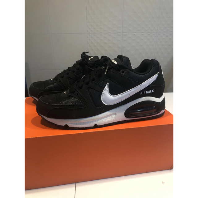 NIKE - 【美品】NIKE WMNS AIR MAX COMMAND 25.0cmの通販 by shuu's