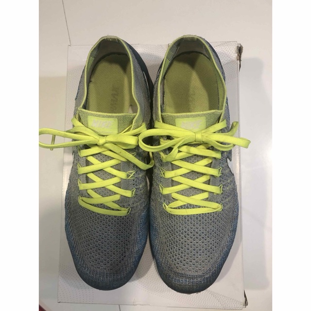 NIKE(ナイキ)のNIKE AIR VAPORMAX FLYKNIT 27.5cm メンズの靴/シューズ(スニーカー)の商品写真