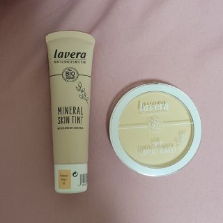 ラヴェーラ(Lavera)のラヴェーラ　ミネラルスキンティント/サテンコンパクトパウダー(ファンデーション)