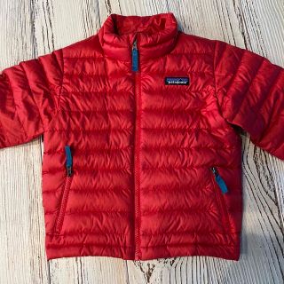 パタゴニア(patagonia)のパタゴニアダウン　4T(ジャケット/上着)