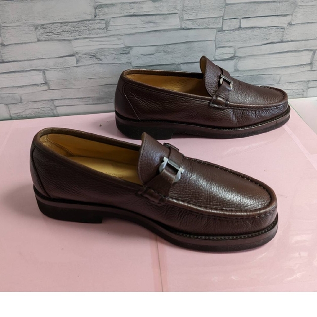 Salvatore Ferragamo(サルヴァトーレフェラガモ)の美　品！SaIvatore Ferrgamo  ローファー  22112065 メンズの靴/シューズ(その他)の商品写真