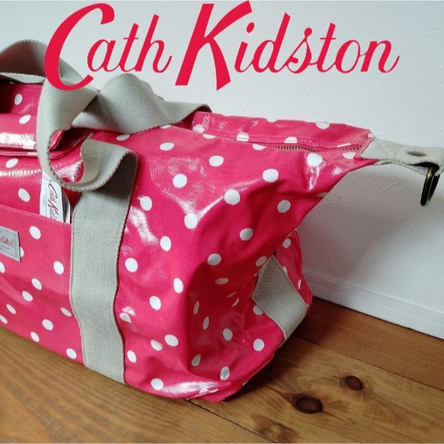 Cath Kidston(キャスキッドソン)の【新品】 キャスキッドソン ラゲッジバッグ スポットレッド レディースのバッグ(ボストンバッグ)の商品写真