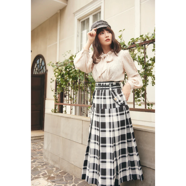 Her lip to - pleated checkered twill long skirt Mサイズ