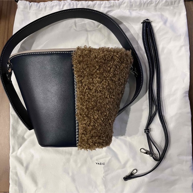 新品 vasic ショルダーバッグ | gulatilaw.com