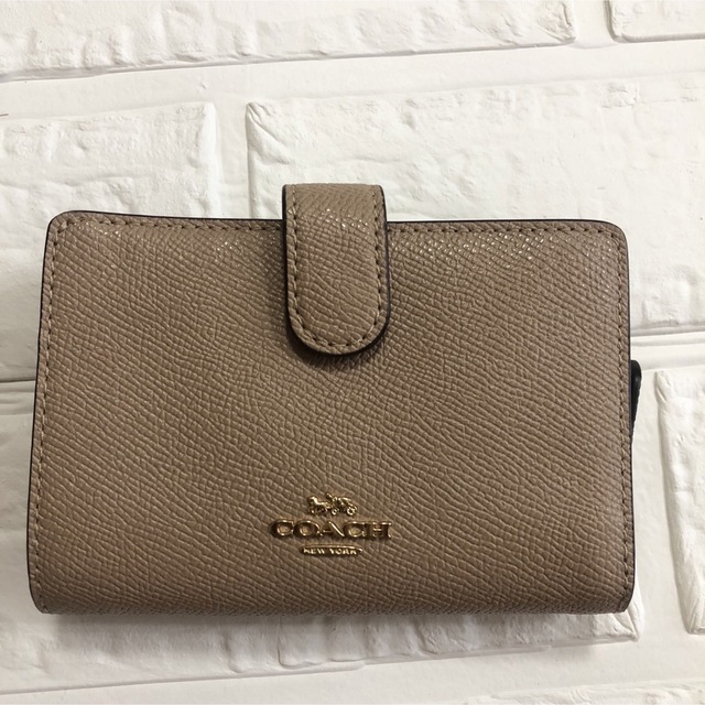 COACH(コーチ)の人気コーチ小銭入れIDホルダー付き二つ折り財布希望の方箱、紙袋あり レディースのファッション小物(財布)の商品写真