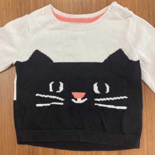 babyGAP(ベビーギャップ)の美品　ネコ柄　トップス　キッズ　ベビー キッズ/ベビー/マタニティのキッズ/ベビー/マタニティ その他(その他)の商品写真