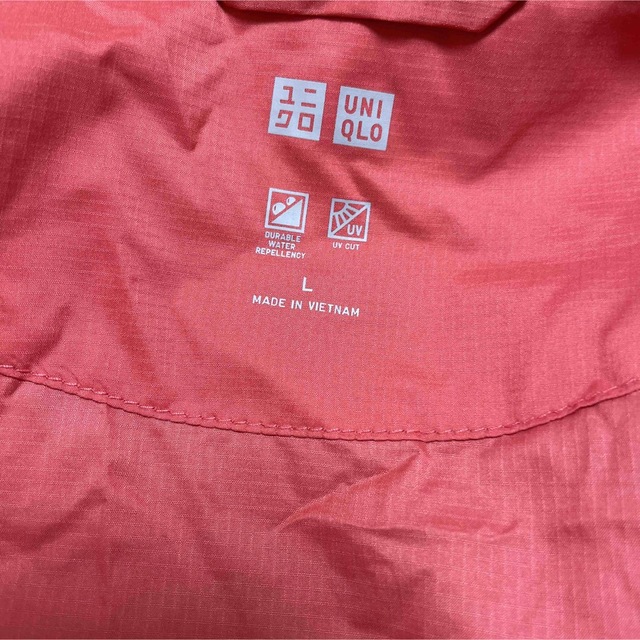 UNIQLO(ユニクロ)のUNIQLO ポケッタブルパーカー レディースのジャケット/アウター(ナイロンジャケット)の商品写真