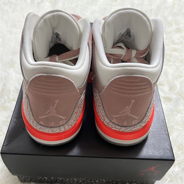 Jordan 3 Retro ピンク