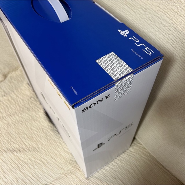 PlayStation(プレイステーション)のプレイステーション5  PlayStation5   CFI-1200A01 エンタメ/ホビーのゲームソフト/ゲーム機本体(家庭用ゲーム機本体)の商品写真