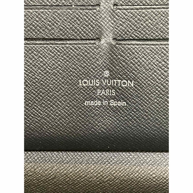 LOUIS VUITTON(ルイヴィトン)のLOUIS VUITTON 長財布 ラウンドファスナー ノワール シルバー エピ メンズのファッション小物(長財布)の商品写真