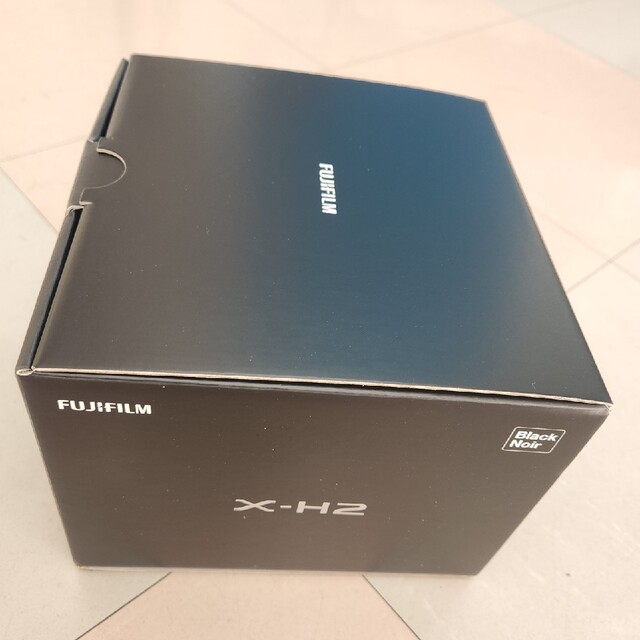 新品 未開封 FUJIFILM X-H2 ブラック