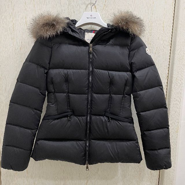 経典 MONCLER ファー付きショートダウンコート Boed モンクレール MONCLER ダウンジャケット 