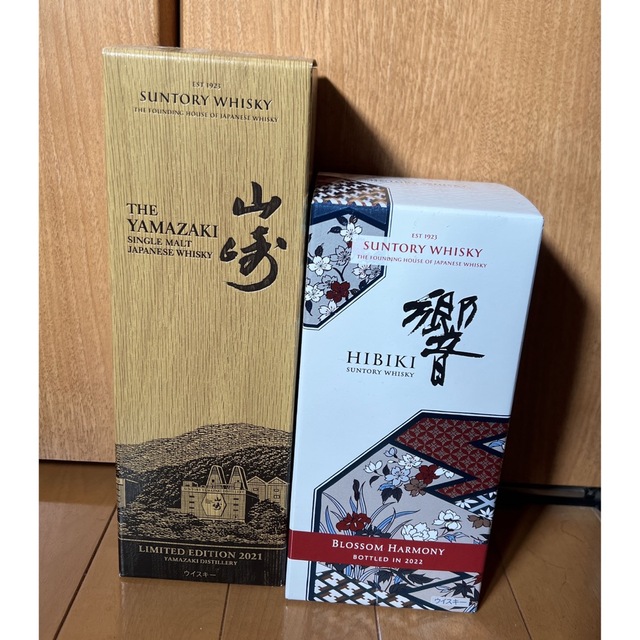 サントリー(サントリー)の響ブロッサムハーモニー2022、山崎リミテッドエディション2021 食品/飲料/酒の酒(ウイスキー)の商品写真