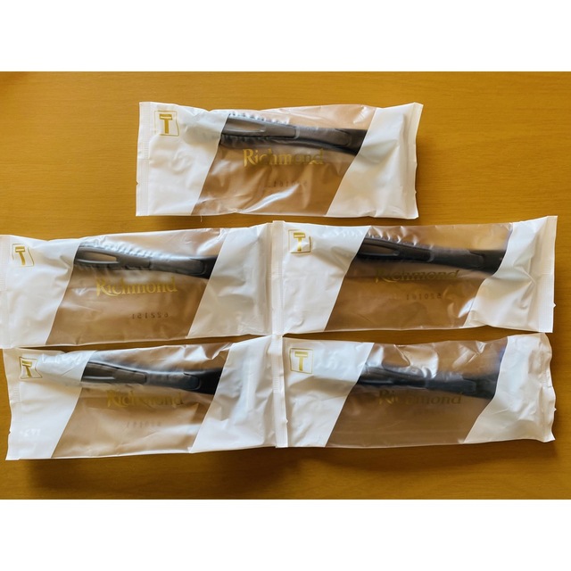 使い捨てひげ剃り 14本 コスメ/美容のシェービング(カミソリ)の商品写真