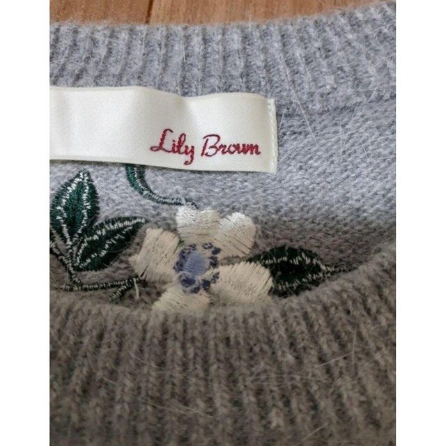 Lily Brown(リリーブラウン)の♡正規品♡リリーブラウン♡クルーネック刺繍ニット♡石原さとみ着♡ レディースのトップス(ニット/セーター)の商品写真