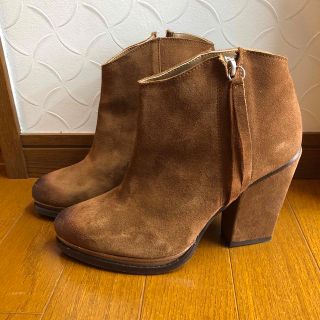 ザラ(ZARA)のZARA ショートブーツ　ブラウン　茶色　23.5(ブーツ)