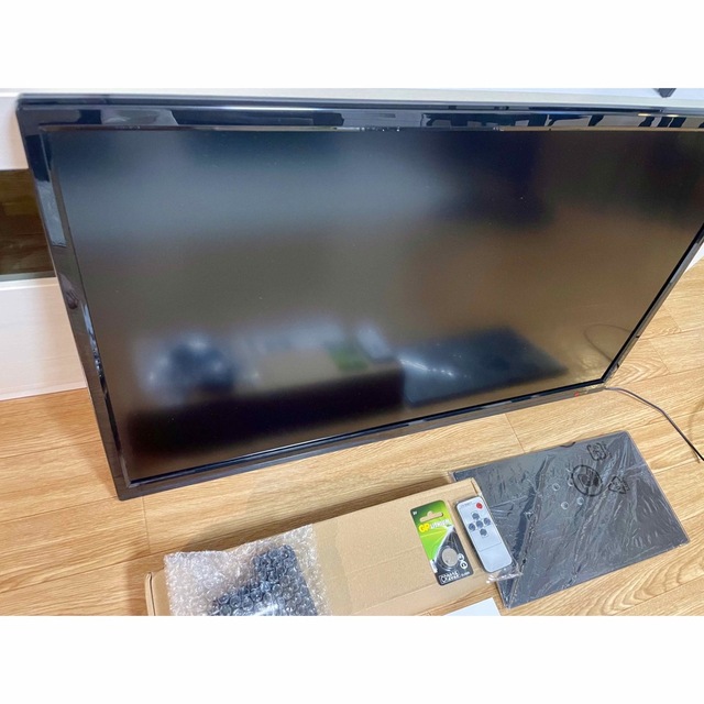 【最終値下】4K液晶モニター ディスプレイKWIN-4K32B スマホ/家電/カメラのPC/タブレット(PC周辺機器)の商品写真