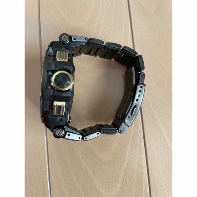 G-SHOCK(ジーショック)の【希少】CASIO カシオ MT-G MT-G-G1000GB-1JF メンズの時計(腕時計(アナログ))の商品写真