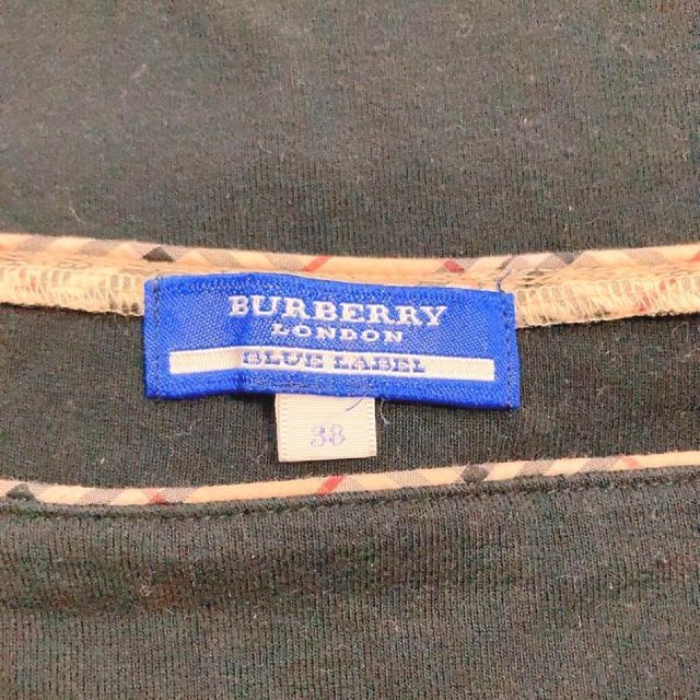 BURBERRY BLUE LABEL(バーバリーブルーレーベル)のバーバリー　ブルーレーベル　カットソー　黒　ブラック　ノバチェック　ピンク. レディースのトップス(Tシャツ(長袖/七分))の商品写真