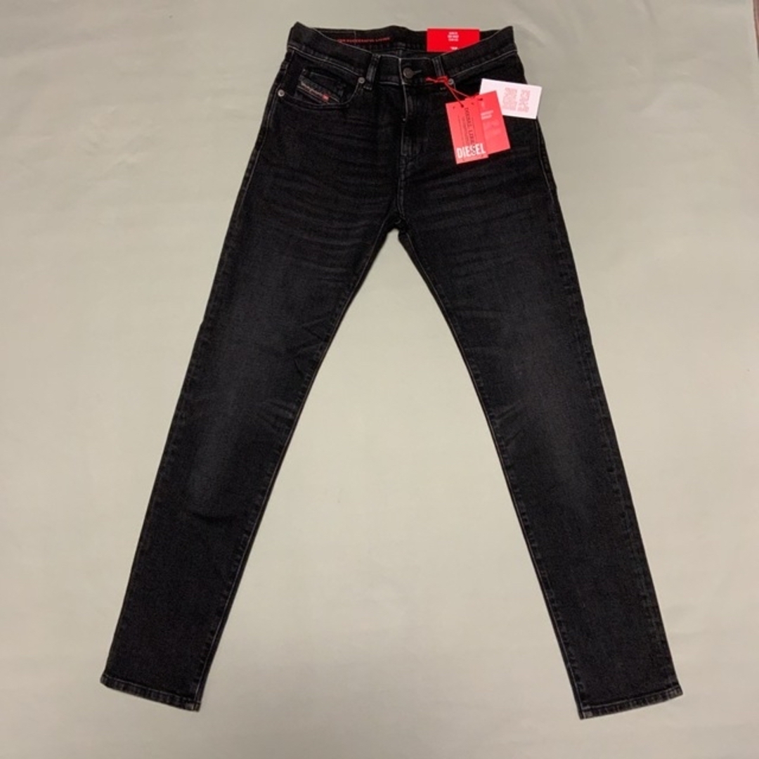 DIESEL(ディーゼル)の2019 D-STRUKT 09B83 Slim Jeans　W38L32 メンズのパンツ(デニム/ジーンズ)の商品写真