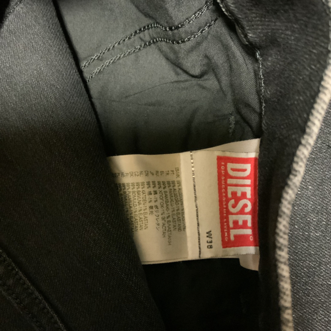 DIESEL(ディーゼル)の2019 D-STRUKT 09B83 Slim Jeans　W38L32 メンズのパンツ(デニム/ジーンズ)の商品写真