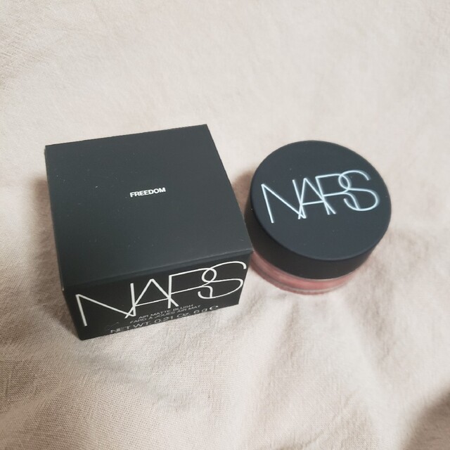 NARS(ナーズ)のNARS エアーマットブラッシュ　チークカラー00539 ナーズ　新品未使用 コスメ/美容のベースメイク/化粧品(チーク)の商品写真