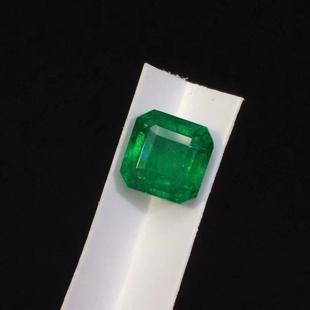 天然エメラルド 0.767ct-