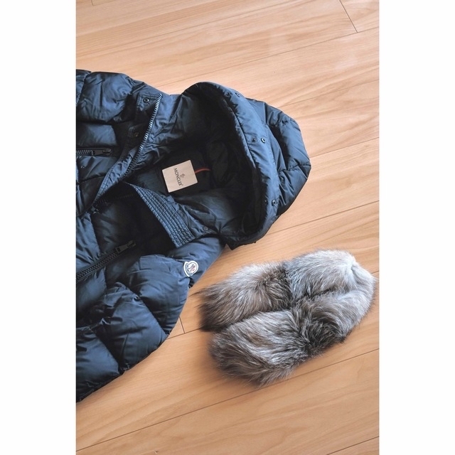 MONCLER(モンクレール)のモンクレール　ダウンコート　ジャケット　キツネ　ファー　レディース　Mサイズ レディースのジャケット/アウター(ダウンコート)の商品写真