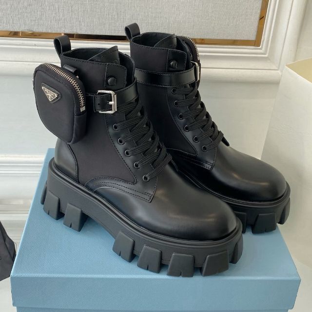 限定割引 PRADA プラダ モノリス レザーxナイロンファブリック ブーツ