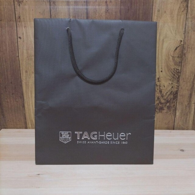 TAG Heuer(タグホイヤー)のタグホイヤー　ショップ袋 レディースのバッグ(ショップ袋)の商品写真