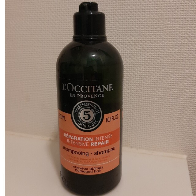 L'OCCITANE(ロクシタン)のロクシタン　ファイブハーブスRシャンプー300ｍｌ コスメ/美容のヘアケア/スタイリング(シャンプー)の商品写真