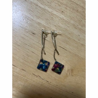 ピアス(ピアス)