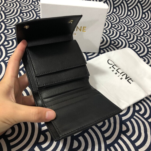 特別商品も揃えた世界最大の 早いもの勝ち! セリーヌ CELINE トリフォールドウォレット