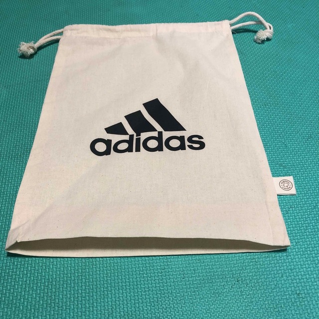 adidas(アディダス)のadidas 新品　キンチャク メンズのメンズ その他(その他)の商品写真