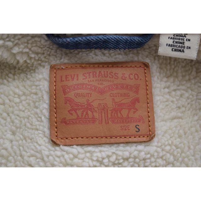 Levi's(リーバイス)の【美品】Levi's リーバイス デニム シェルパ ボアジャケット　S レディースのジャケット/アウター(Gジャン/デニムジャケット)の商品写真