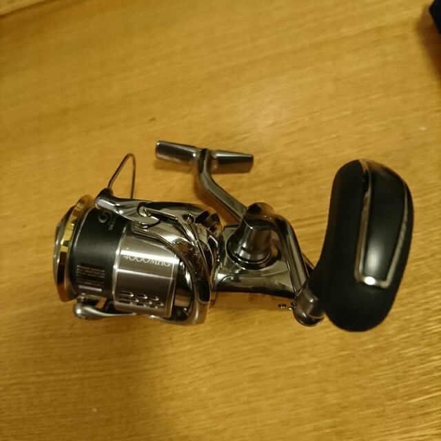 シマノ 18 ステラ 4000 MHG 03810 SHIMANO STELLA 贅沢品 51.0%OFF www