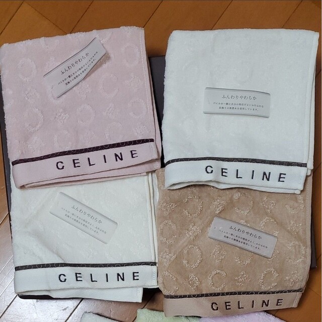 celine(セリーヌ)のCELINE セリーヌ 白 ピンク ベージュ ウォッシュタオル ８枚　888 インテリア/住まい/日用品の日用品/生活雑貨/旅行(タオル/バス用品)の商品写真