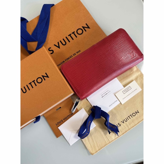 LOUIS VUITTON エピ ラウンドファスナー 中財布 フューシャ www.metka