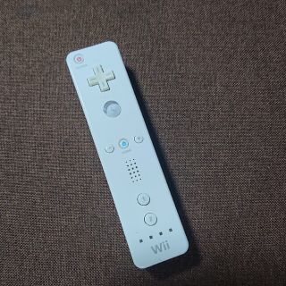 ウィー(Wii)のWiiリモコン コントローラー 任天堂 ニンテンドー純正 シロ ホワイト(その他)