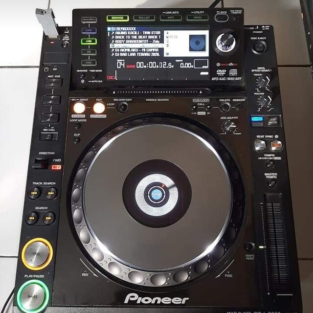 Pioneer CDJ-2000NEXUS